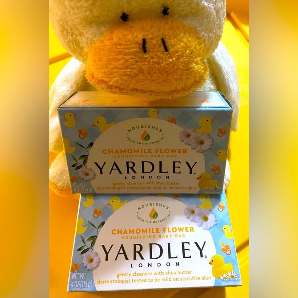 Bundle of YARDLEY LONDON CHAMOMILE FLOWER NOURISHING BABY BAR